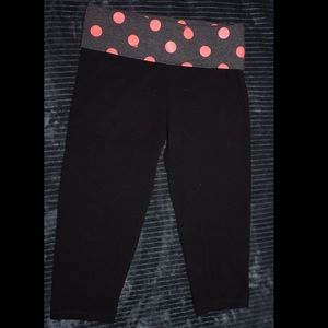 Victoria’s Secret PINK Capris Yoga Pants